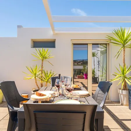 5' From The Sea, Modern With Terrace, Bbq And Sea View Apartment *