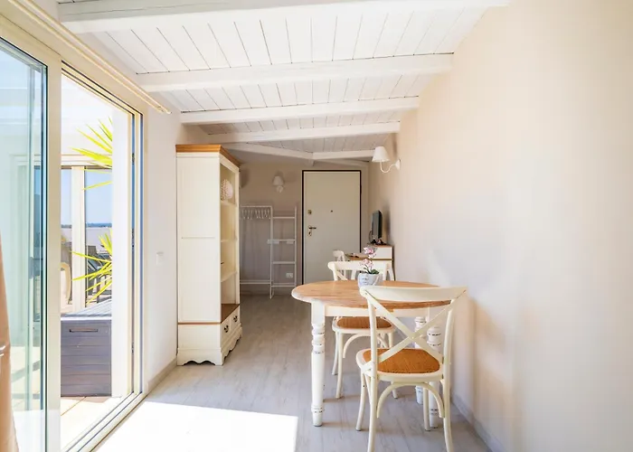 5' From The Sea, Modern With Terrace, Bbq And Sea View Lejlighed *